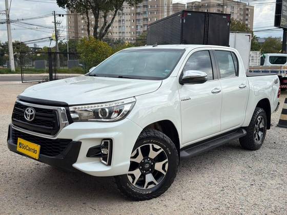 TOYOTA HILUX 2.8 SRX 4X4 CD 16V DIESEL 4P AUTOMÁTICO TOYOTA HILUX 2.8 SRX 4X4 CD 16V DIESEL 4P AUTOMÁTICO
